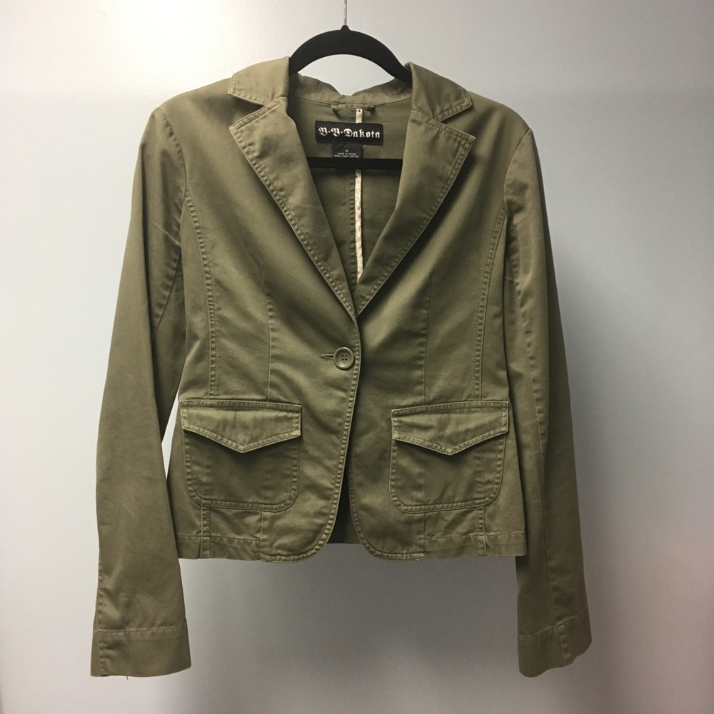 B. B. Dakota army green jacket